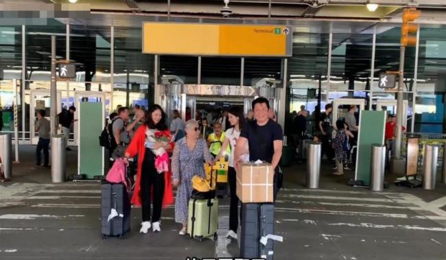 中国老戏骨祖孙三代在美奢华享乐 中国老戏骨祖孙三代在美奢华享乐