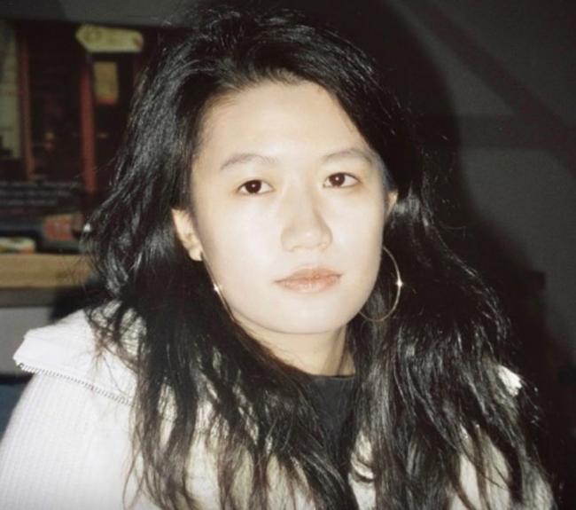 23岁中国女导演离奇“一楼坠亡” 2友人被捕