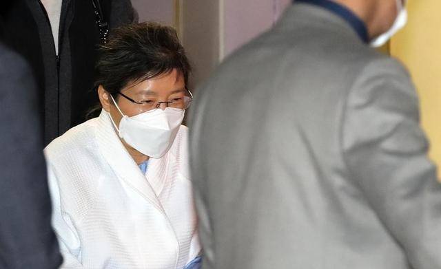 ���Ȼ���״��ס1676ƽ��������С10����ʦΪ��