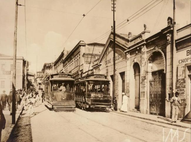 他被称为"加拿大的巴菲特"，却比巴菲特更低调