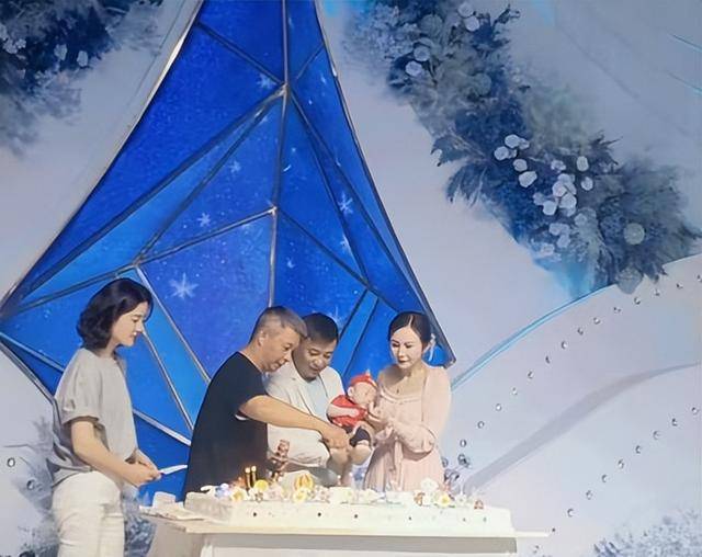 丁克23年与李琳离婚 李大双悄悄再婚生子 丁克23年与李琳离婚 李大双悄悄再婚生子