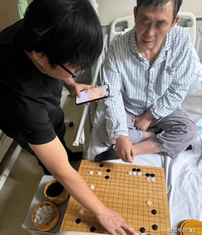 聂卫平73岁生日照曝光 脸色苍白，身材消瘦