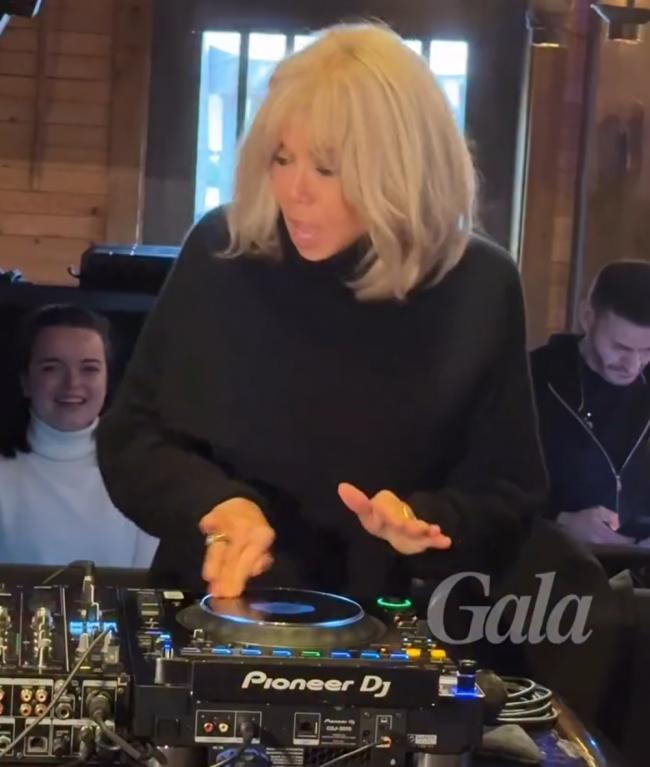 ������һ������ҫ��ʿ����԰����Ƥ��������