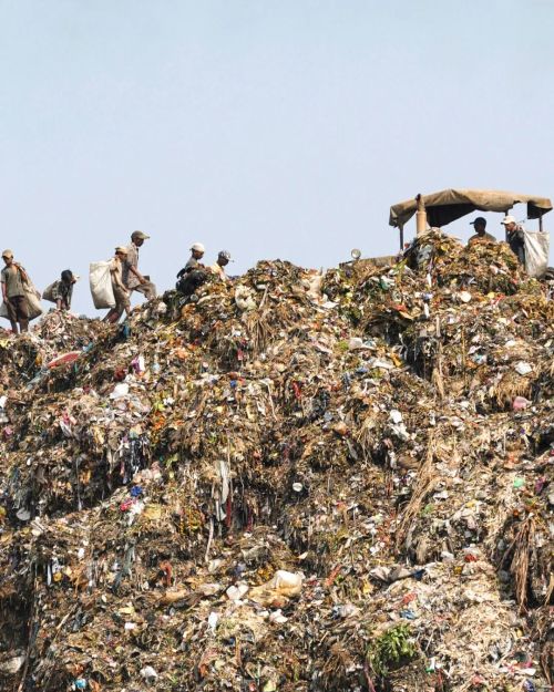 ӡ�Ⱦ����ж��ࣿ�׶�����ɽ20��¥��