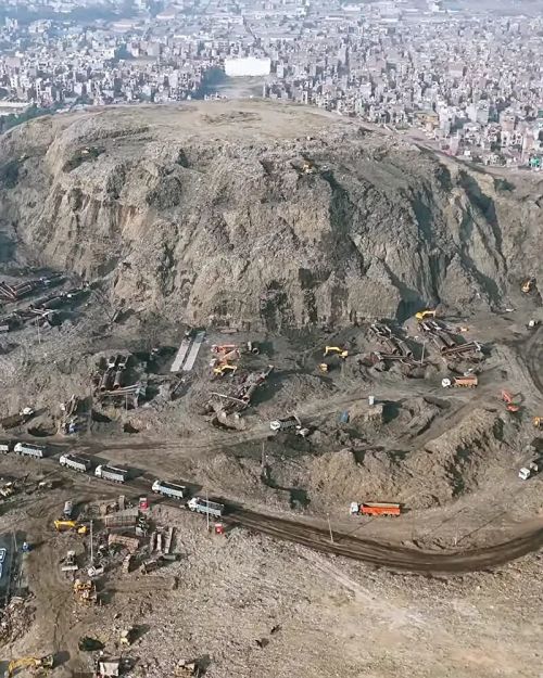 ӡ�Ⱦ����ж��ࣿ�׶�����ɽ20��¥��