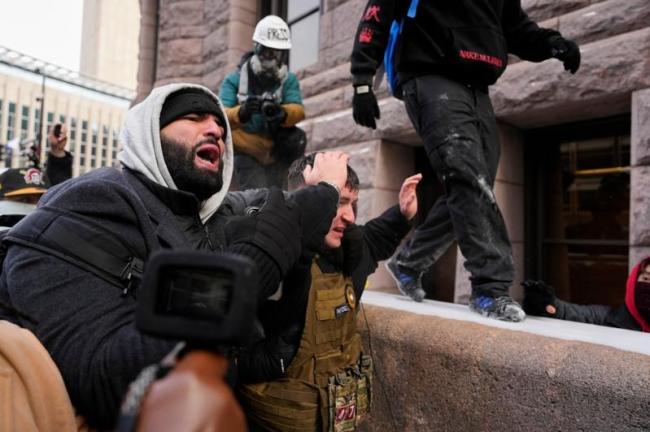 �����ͽŹ�� ���͵�����Ա��ѡ��Ѫ���ֳ�