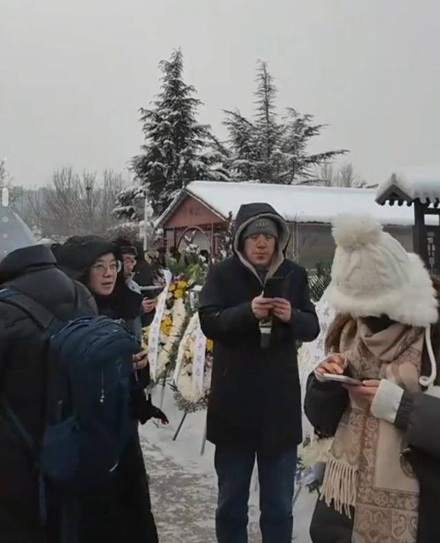 ����ƽ�����ռ�����վ��λ������������