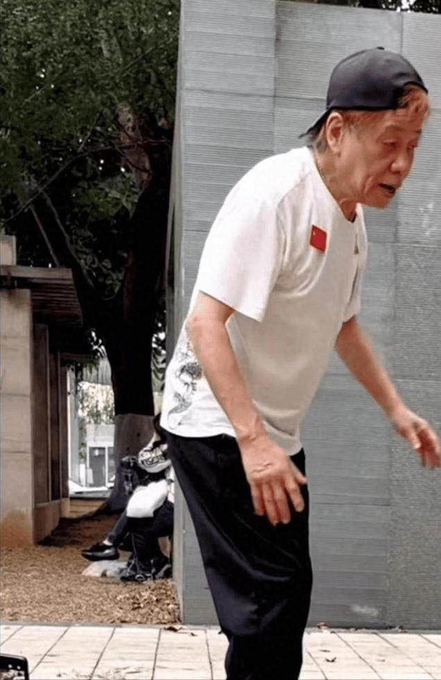 ��С��������أ����ӽ�3��ªϰ