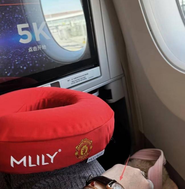 ����ƽ����װ�޸ߴ��ϣ����ӿɰ���Ů����18���