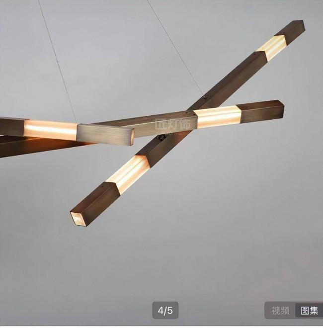 ����ƽ����װ�޸ߴ��ϣ����ӿɰ���Ů����18���