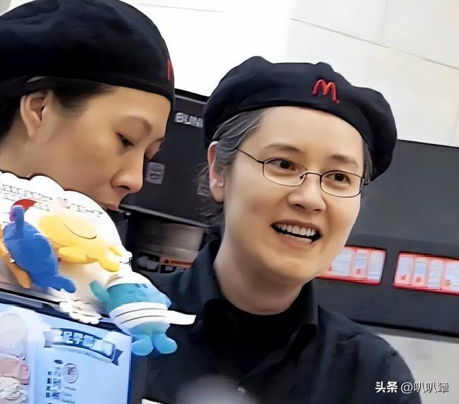 ���ϸɵ����ķ���Ƭ����ɽȥ������Ϊ����Ա