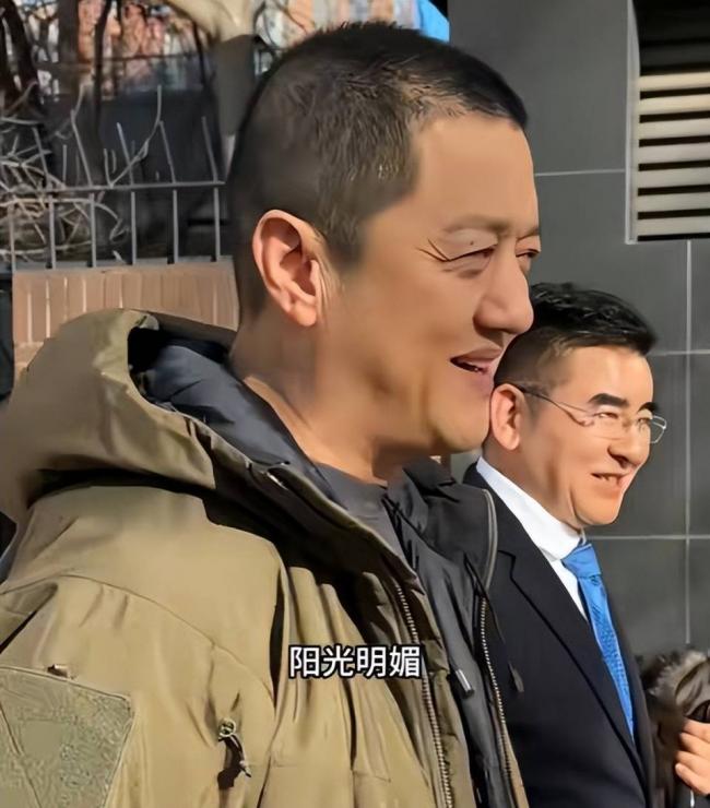 全网沸腾:李亚鹏哭了!他带1900万现金来了 全网沸腾:李亚鹏哭了!他带1900万现金来了