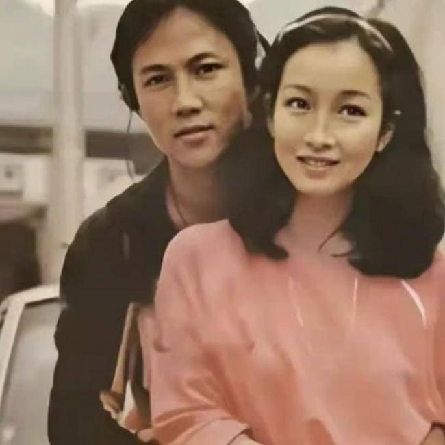 ����Ԫ�ס����ݻ�Ԫ���������ֻ��ף��ֿ����