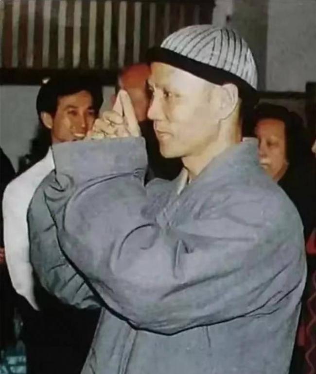 ����Ԫ�ס����ݻ�Ԫ���������ֻ��ף��ֿ����