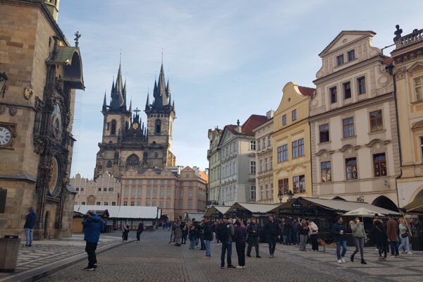 �ݿ˴����й���� ���ǡ������ձ�����פ����