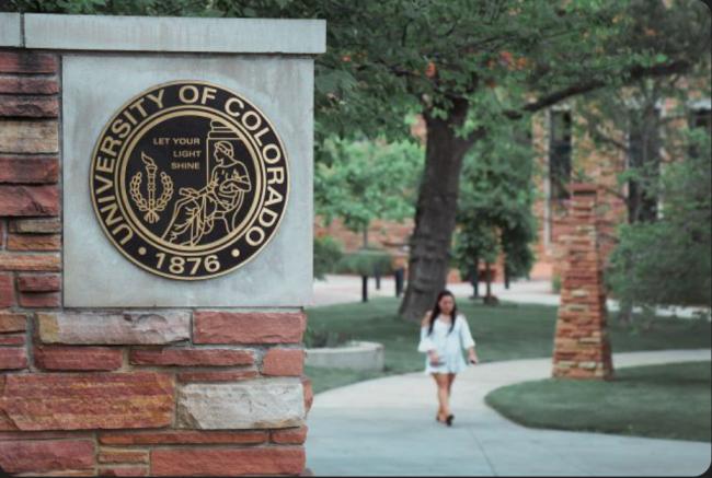 ӡ�Ȳ�ʿ�����ʳ������У�� ����20����Ԫ