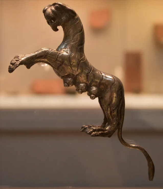 �����ڳ�1600�򡰱��ء� ��ֱ�Ӹı������°볡