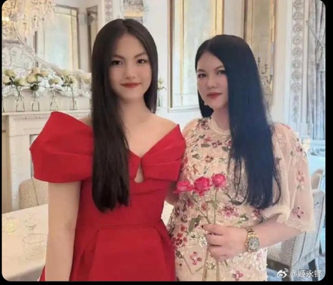 ���棬��ޱ����������һ���羳��թ�ڽ������߽�