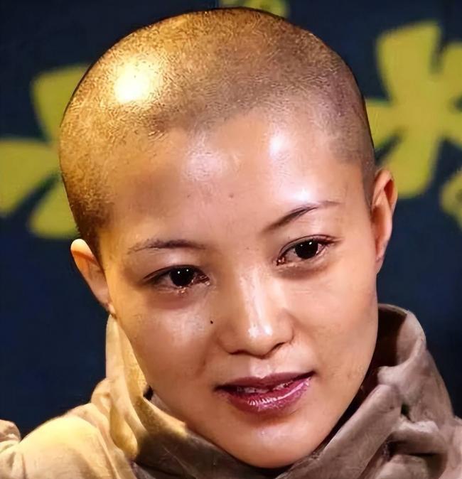 ��18��Ϊ��ĸ��25���ĵǴ��������ӷ�˯��4��