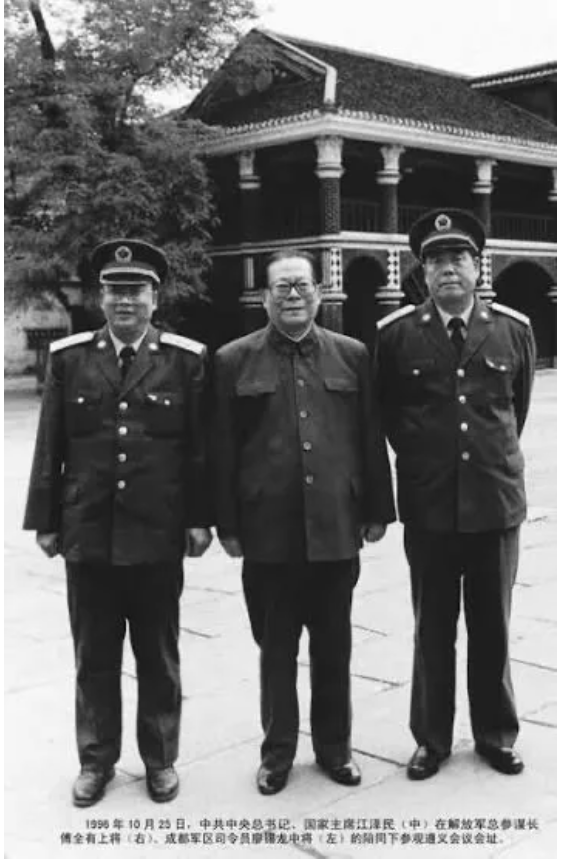 传北京多地军管戒严 指挥链断裂全靠密码电报