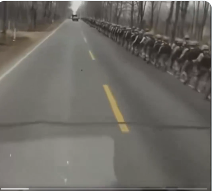 网传多地解放军全副武装进京“清君侧”? 网传多地解放军全副武装进京“清君侧”?