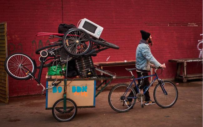 ���ͻȻ��������50��Ƿ�����Ϸ�����