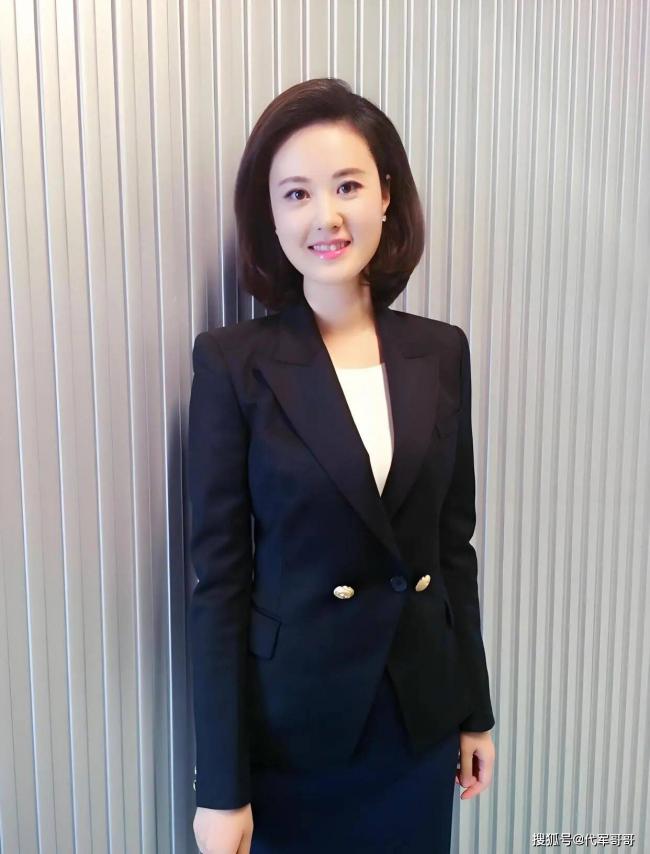 曾是重庆最美高考状元 如今是央视主持 仍单身 曾是重庆最美高考状元 如今是央视主持 仍单身