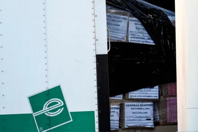 ���վ͵���һ�죺FBI�Ѳ�����ѡ������ ����...