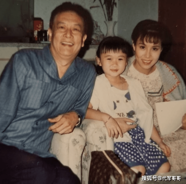 ������л��������Ů���ܾ����ϣ����¶�ȥ��