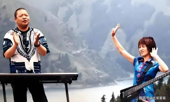 她连续5次上春晚,与恩师同居怀孕被骗流产 她连续5次上春晚,与恩师同居怀孕被骗流产