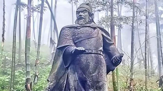 ���̵ĻƳ����˼����£�ն�ϡ�600�궾����