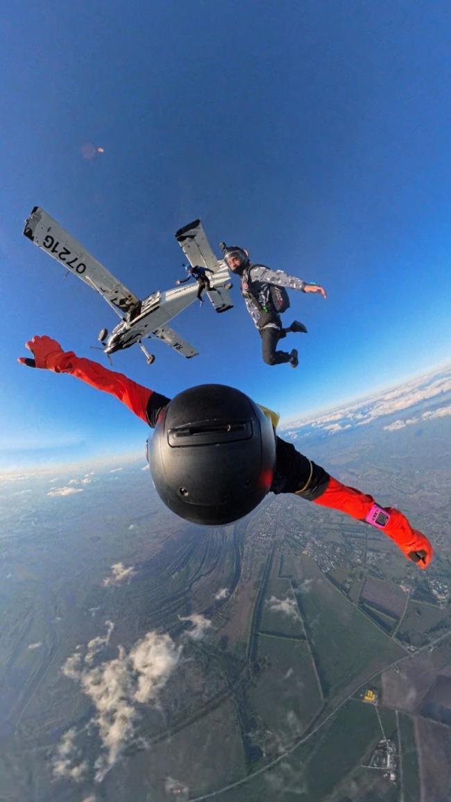 绝望:北大女博士倒挂长城2小时,目睹自己坠亡 绝望:北大女博士倒挂长城2小时,目睹自己坠亡