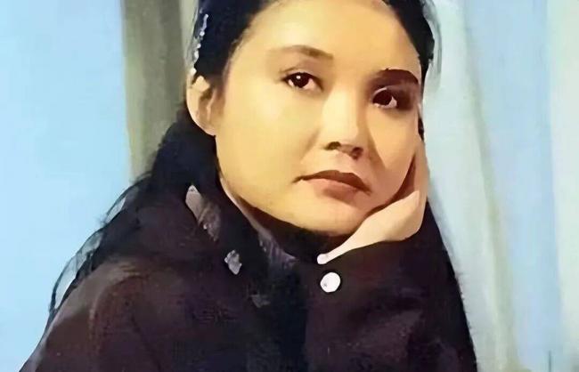 她11岁被谢晋看中,追过姜文,如今孑然一身 她11岁被谢晋看中,追过姜文,如今孑然一身