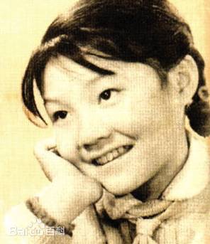 她11岁被谢晋看中,追过姜文,如今孑然一身 她11岁被谢晋看中,追过姜文,如今孑然一身