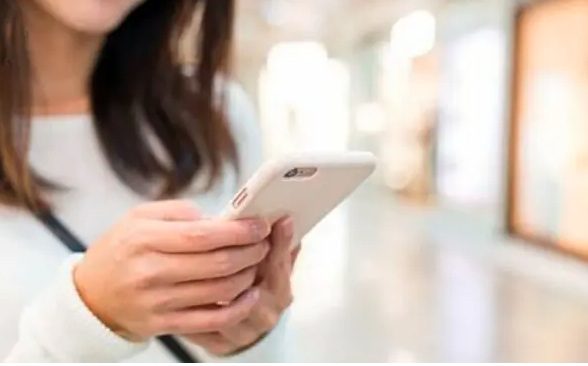 听劝:遇到身带这5种“穷气”的人最好远离 听劝:遇到身带这5种“穷气”的人最好远离