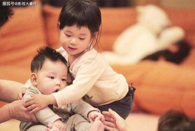 真相大白！错怪梅婷了，她当年根本没重男轻女