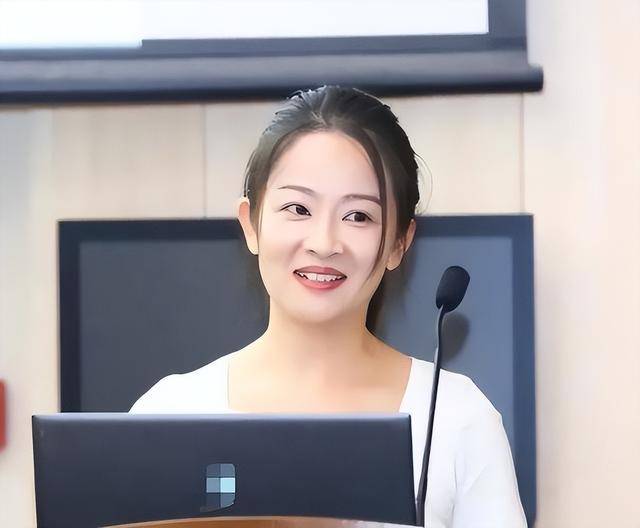 �����߳�����Ůѧ�ԣ�����������⼼���ر���