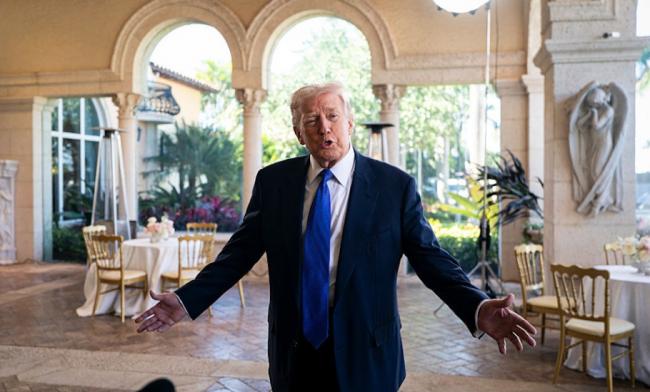 全场寂静，川普晚宴开玩笑冷场