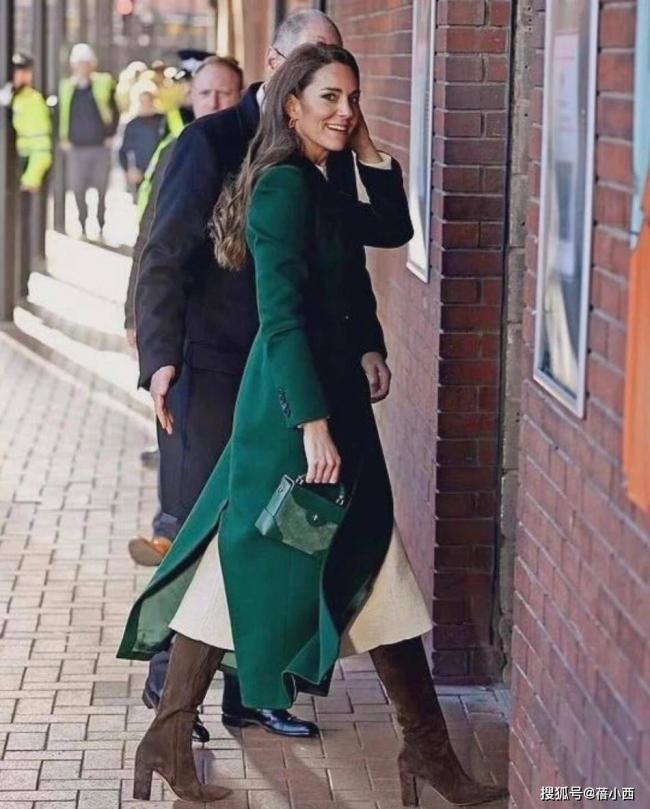 看凯特王妃穿大衣,我悟了 看凯特王妃穿大衣,我悟了