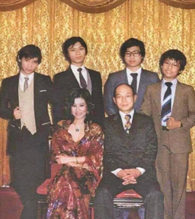 带领家族兴盛百年 霍家四代主母各显气度 带领家族兴盛百年 霍家四代主母各显气度