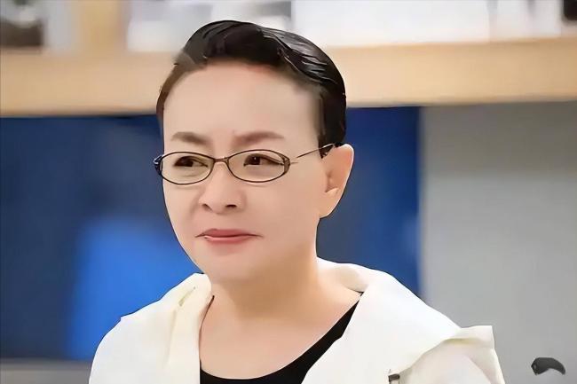 孙子姓宋，宋丹丹给英达上了最诛心一课