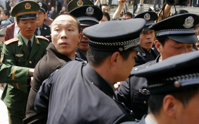 亲历从死刑到无期判决，知乎答主讲述震撼过程