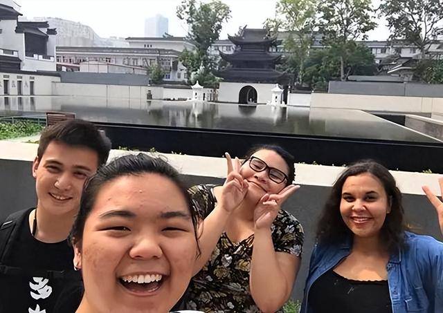 ���������ж��ٻ��ˣ������úܶ���˲�������