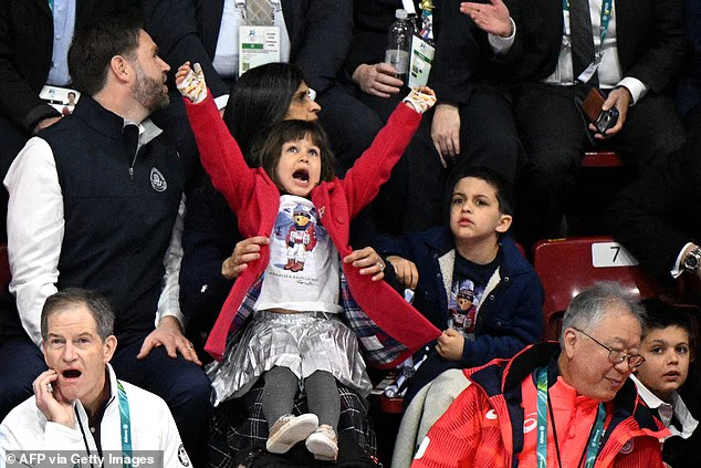 万斯4岁女儿冬奥会上抢风头 活泼却也惹争议