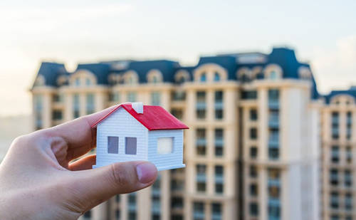 һ�߳��ж��ַ�����ݣ��������Ƿ���������