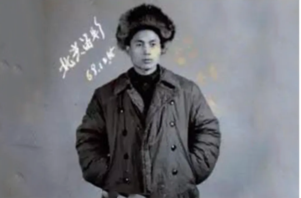 30����ǰ�����ݾͳ��˸���˹��