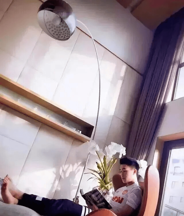 ��������������ĺ�լ���ˣ�ȫ��û��һ˿����