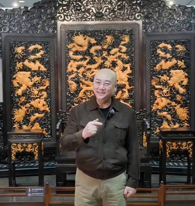 72����ɮ��ʼ���� �ͳ�����33������Ц��