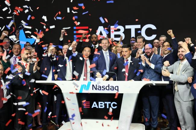 父辈掌权子女掘金：川普核心圈两大家族赚翻了