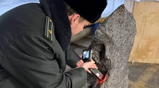 炸锅：重两吨，俄截获中国45亿年前珍贵国宝